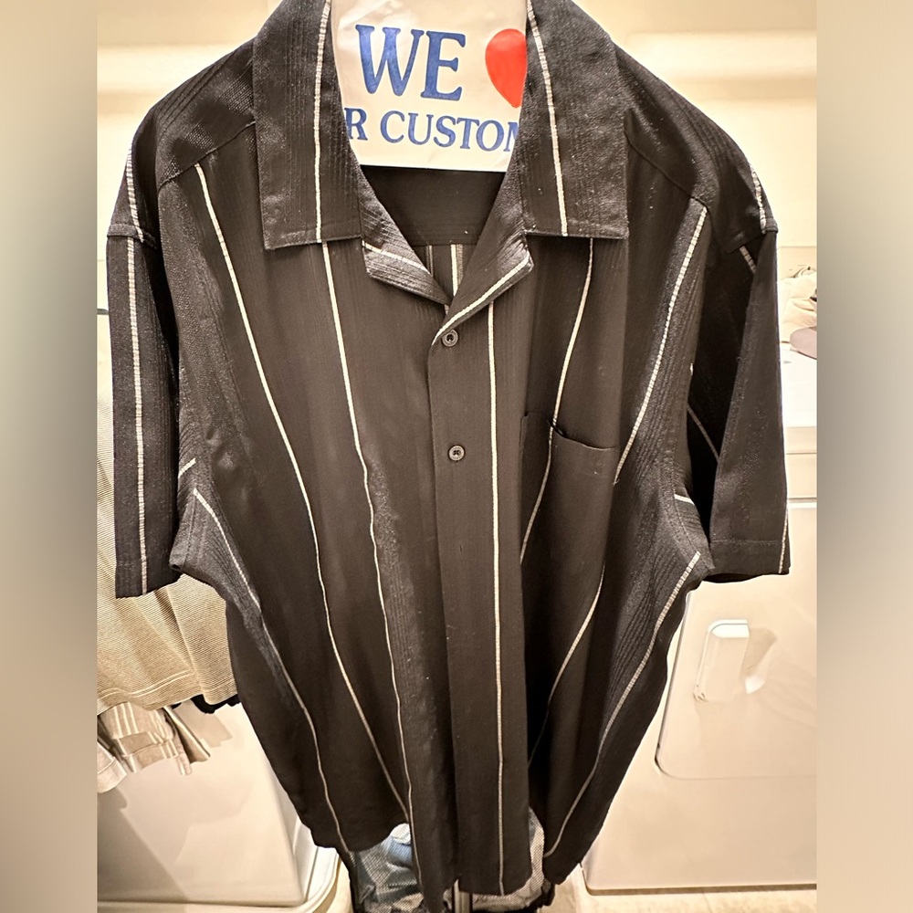 Men’s short sleeve button down